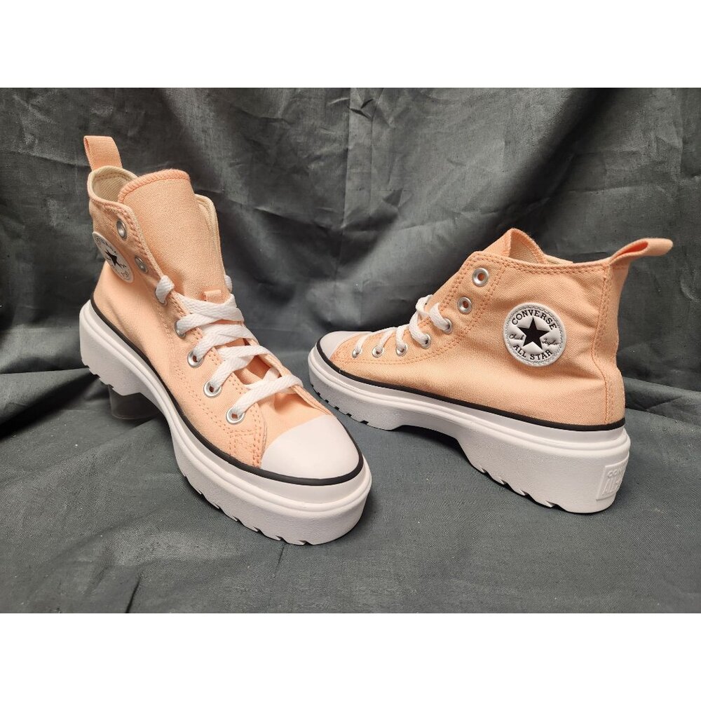 Converse Girls CT All Star Lugged Lift Hi Sneakers Coral Size 6 NEW IN BOX!